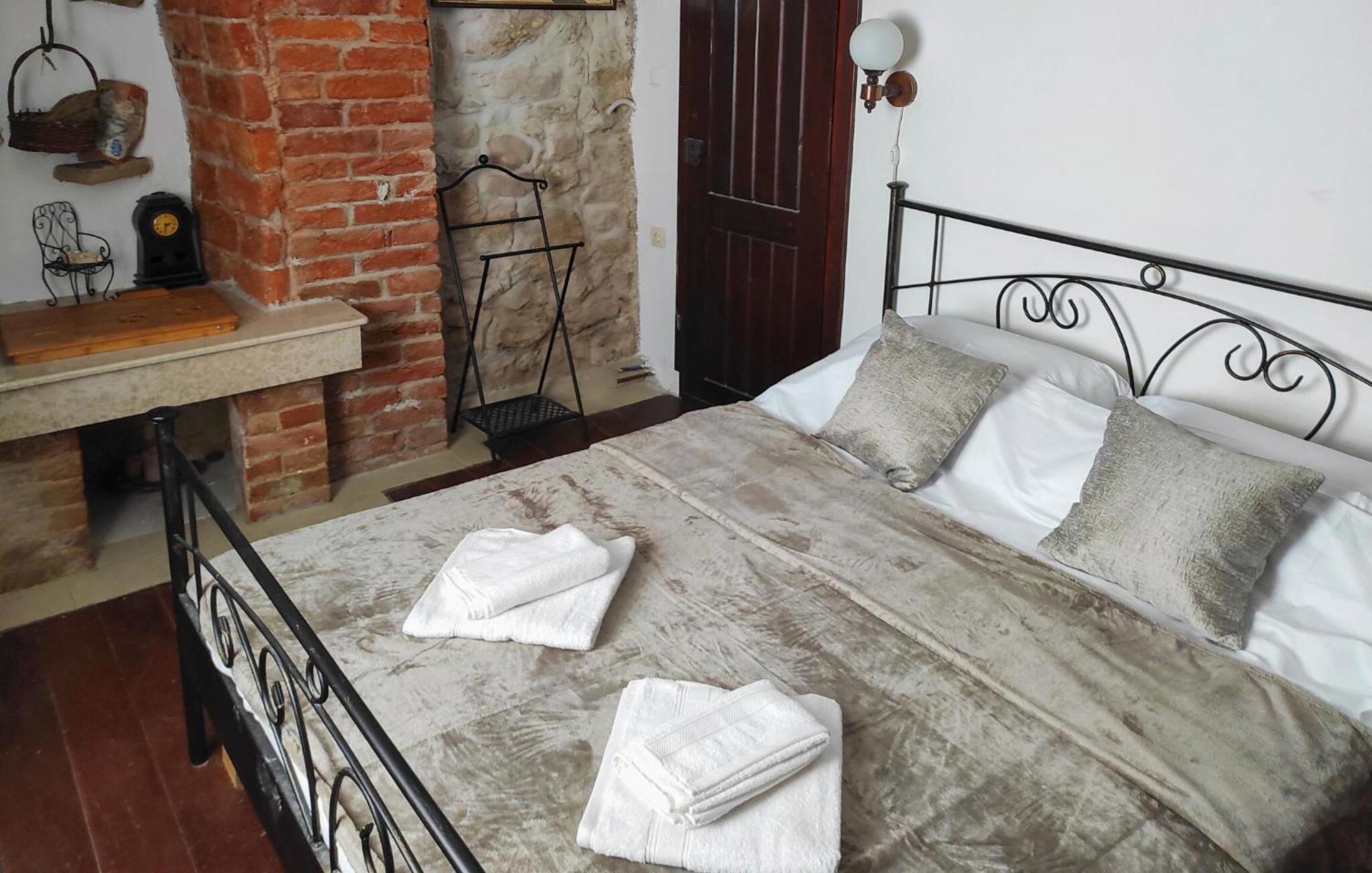 Beautiful Home In Lopar With House Sea View エクステリア 写真